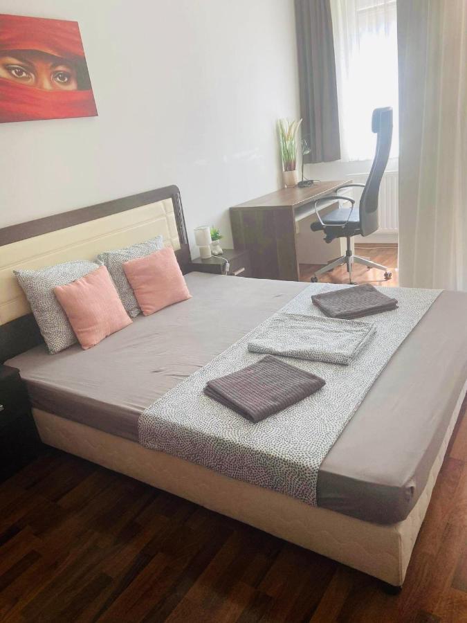 Corvin Boutique Apartment Parking In The Plaza Budapest Eksteriør bilde