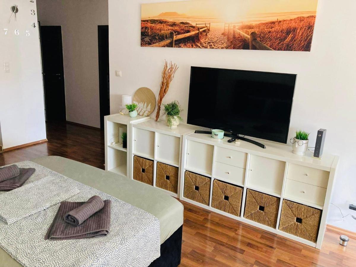 Corvin Boutique Apartment Parking In The Plaza Budapest Eksteriør bilde
