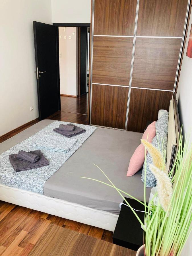 Corvin Boutique Apartment Parking In The Plaza Budapest Eksteriør bilde